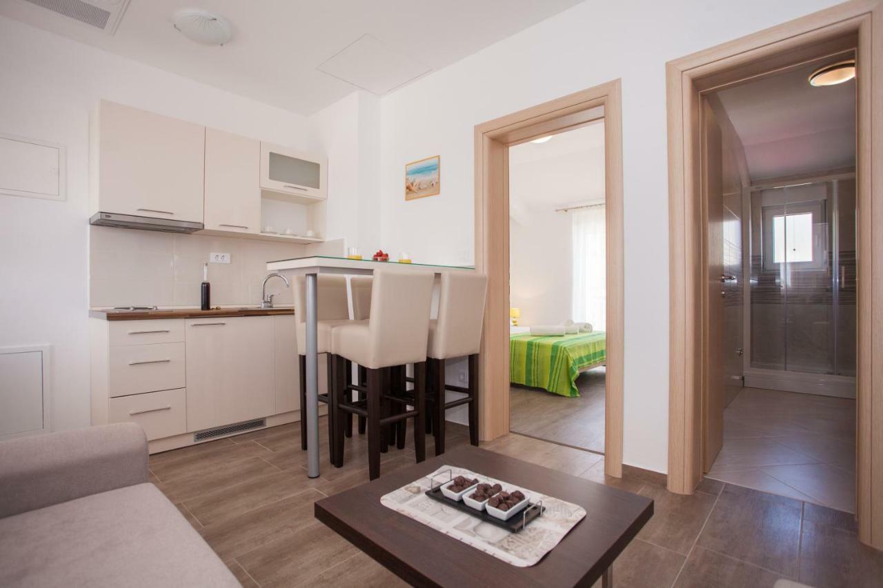 Apartments Mia Baska Voda Exterior photo